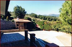 hintere Terrasse mit überdachtem Gill und Sitzplätzen, Ferienhaus Santini, Marina di Campo, Insel Elba